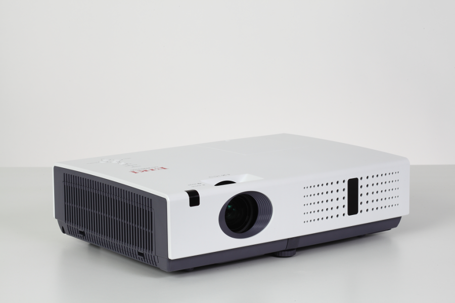 LC-XNS2600 LCD Projector